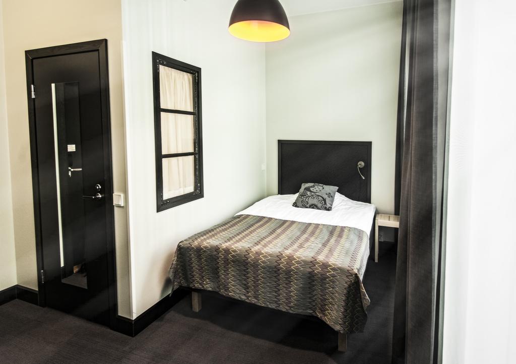 Hotel Tegel Фискарс Стая снимка